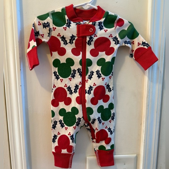 NWT Hanna Andersson Disney Mickey Mouse Sleeper - Picture 1 of 8